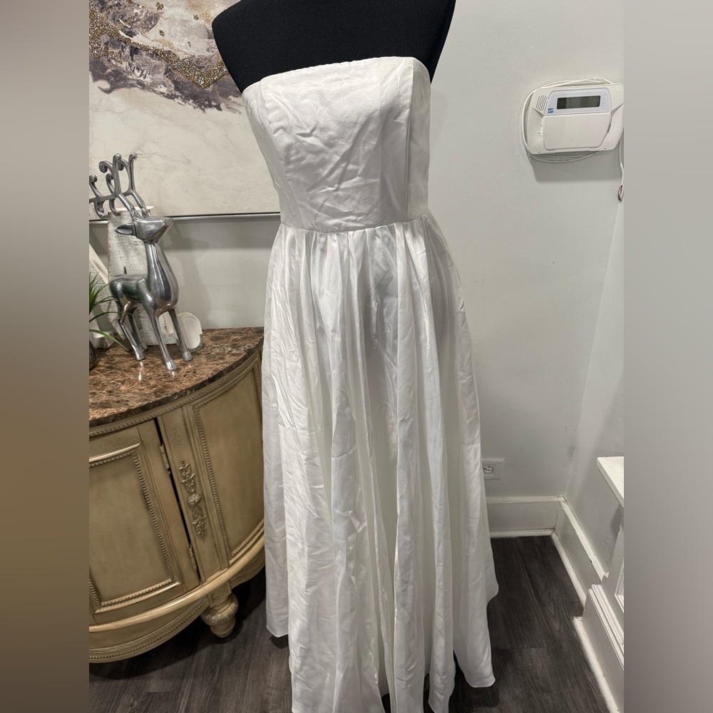Lulu's Strapless White Wedding Dress